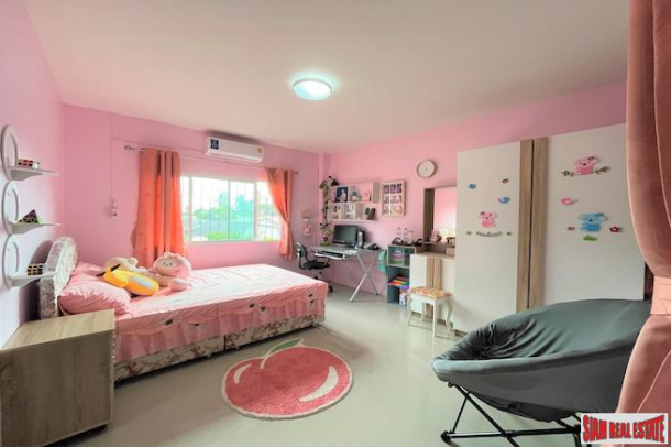 Siamese Gioia | 3 Bedroom Condo for Sale in Phromphong-18
