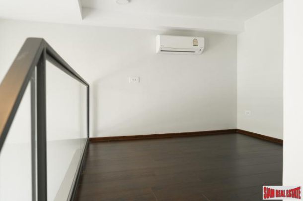 C Ekkamai | 1 Bed Loft on 40th Floor with Good Views close to Thong Lor, Soi Sukhumvit 63 - Special Price!-4