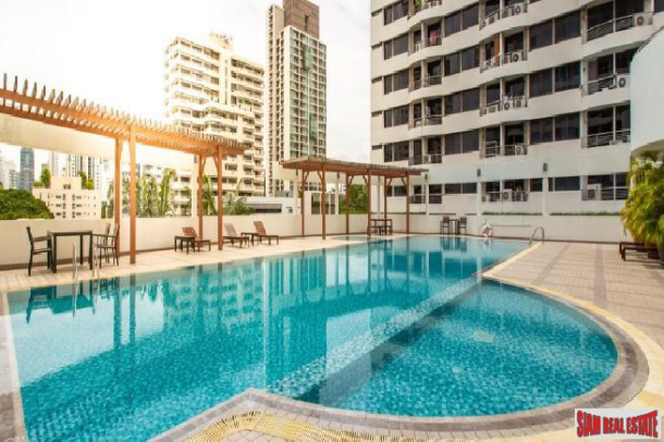 Supalai Place Condo | Elegant Newly Refurnished 2 Bed Condo on the 25th Floor with Full Furniture and Amazing City Views at Sukhumvit 37, Phrom Phong-10
