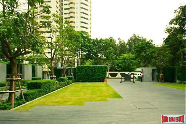 Quattro by Sansiri | 3 Bedrooms and 3 Bathrooms for Sale in Phrom Phong Area of Bangkok-6