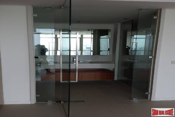 The River Condominium | 1 Bedroom and 1 Bathroom for Sale in Saphan Tak Sin Area of Bangkok-9