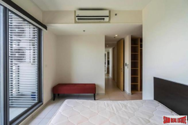 The Lofts Ekkamai | 2 Bedrooms and 2 Bathrooms for Sale in Phrom Phong Area of Bangkok-12