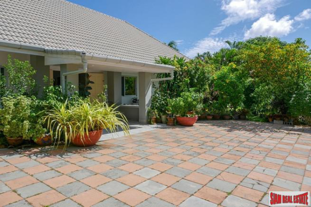 Spacious Three Bedroom House with Large Pool and for Sale in Nai Harn-28