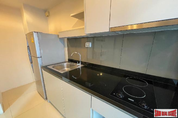 Zenith Place Sukhumvit 42 | Modern Condo with Bright Living Space, 1 Bedroom, and Prime Ekamai Location-5