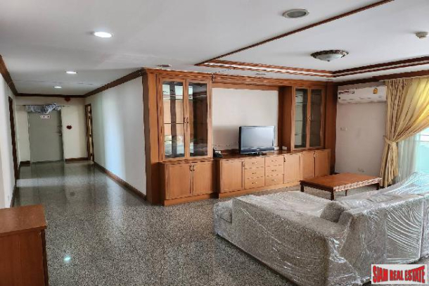 S.C.C Residence | 2+1 Bedrooms and 3 Bathrooms for Rent in Phrom Phong Area of Bangkok-4