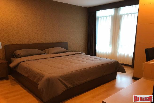 Amethyst Sukhumvit 39 | A Spacious 1-Bedroom Condo with Serene Surroundings-12