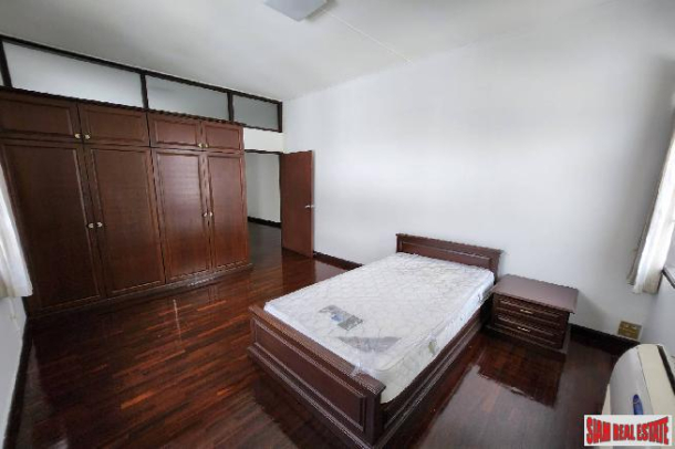 Townhome in Asoke | A 320 sqm. Prime Living Opportunity with 3 Bedrooms and 4 Bathrooms For Rent In Bangkok-11