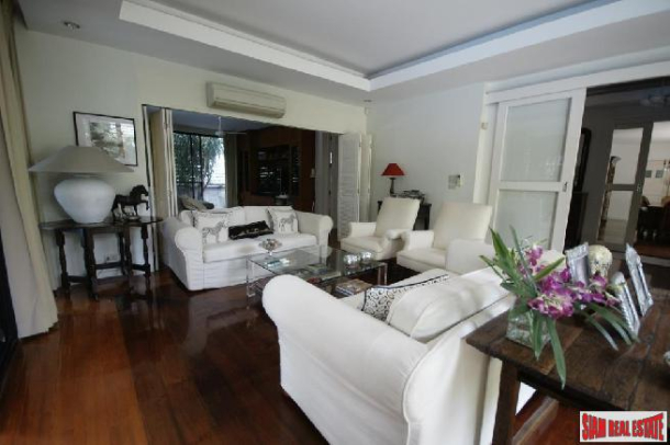 Private House | Spacious 4-Bedroom Home For Rent With Tranquil Atmosphere, Walking Distance to Ekamai BTS Station-3