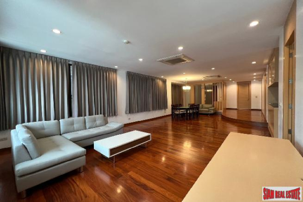 Academia Grand Tower Condominium | 3 Bedrooms and 2 Bathrooms for Sale in Phrom Phong Area of Bangkok-1