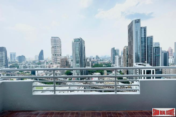 Academia Grand Tower Condominium | 3 Bedrooms and 2 Bathrooms for Sale in Phrom Phong Area of Bangkok-14
