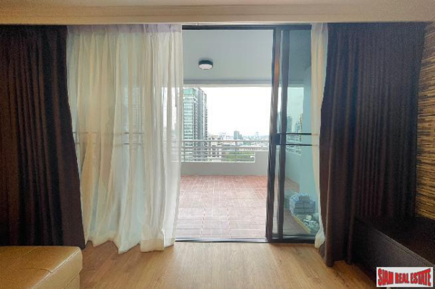 Academia Grand Tower Condominium | 3 Bedrooms and 2 Bathrooms for Sale in Phrom Phong Area of Bangkok-15
