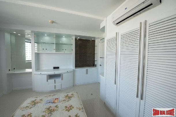 President Park Sukhumvit 24 | 3 Bedrooms and 3 Bathrooms Condominium for Sale in Phrom Phong Area of Bangkok-13