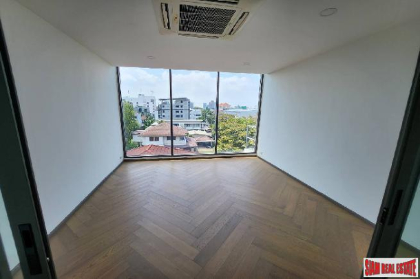 The Pillar Condominium Complex | 2 Bedrooms and 2 Bathrooms for Sale in Phra Khanong Area of Bangkok-22
