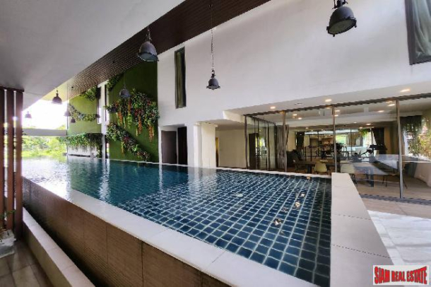 The Pillar Condominium Complex | 2 Bedrooms and 2 Bathrooms for Sale in Phra Khanong Area of Bangkok-28