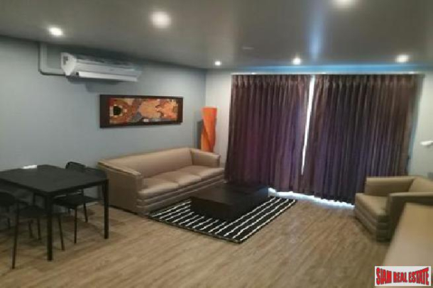Sukhumvit Suite | Spacious 1-Bedroom Condo with Exceptional Amenities, Prime Sukhumvit Location-4