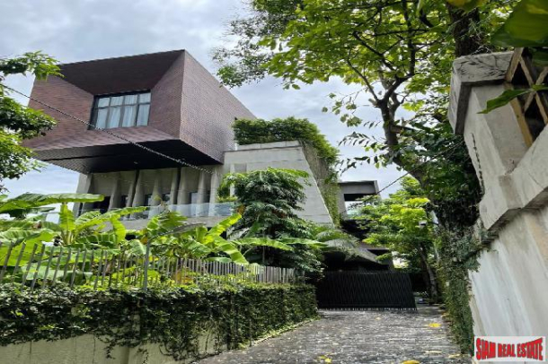 Ekkamai Modern Pool Villa | Standalone House With 5 Bed 6 Bath And 2 Private Swimming Pools For Rent In Ekkamai Area Of Bangkok-1