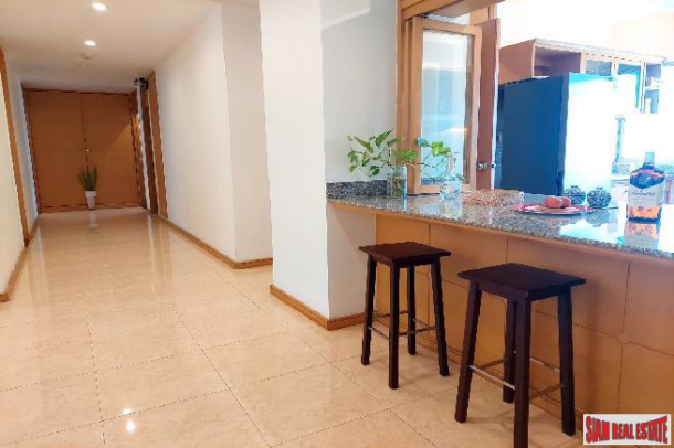 Esmeralda Apartment Sathon | 3 Bedrooms and 3 Bathrooms, 200 sqm, Charming Chong Nonsi Location-6