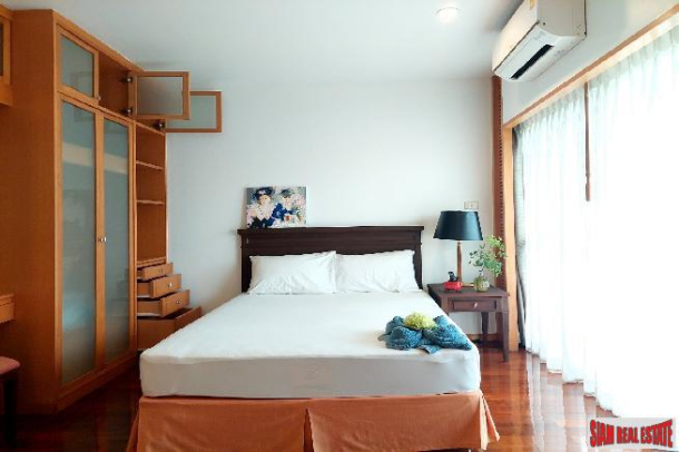 Esmeralda Apartment Sathon | 3 Bedrooms, 3 Bathrooms, and Balcony, Peaceful Compound-1