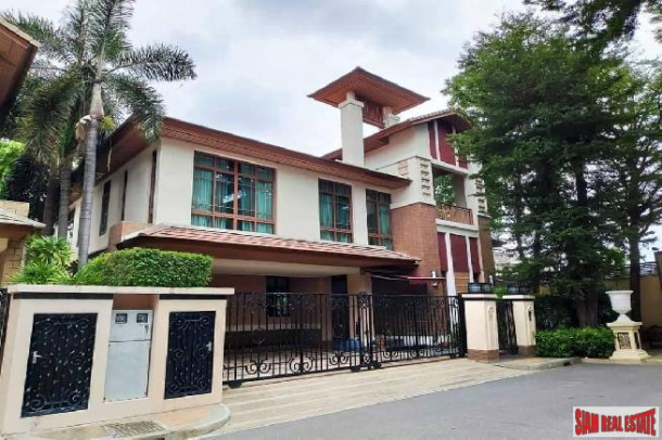 Baan Sansiri Sukhumvit 67 | 4 Bedrooms Detached House for Rent in Phra Khanong Area of Bangkok-1