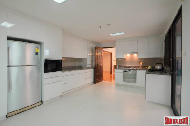 Mayfair Garden Apartments | 3 Bedroom + 1 Study Room Apartment in Asoke Area of Bangkok-16