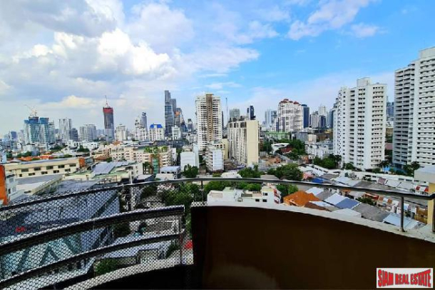 Piyathip Place Apartments | 3 Bedrooms and 3 Bathrooms for Rent in Phrom Phong Area of Bangkok-11