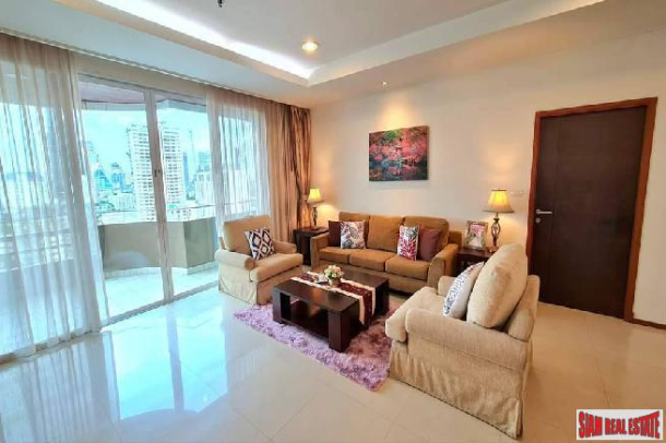 Piyathip Place Apartments | 3 Bedrooms and 3 Bathrooms for Rent in Phrom Phong Area of Bangkok-12