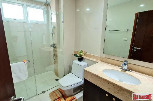 Piyathip Place Apartments | 3 Bedrooms and 3 Bathrooms for Rent in Phrom Phong Area of Bangkok-15