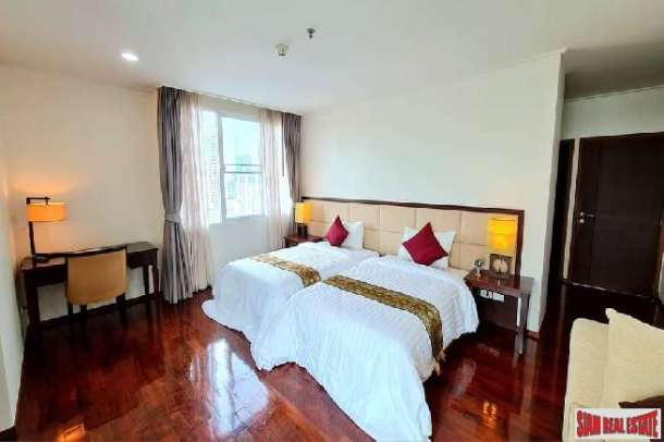 Piyathip Place Apartments | 3 Bedrooms and 3 Bathrooms for Rent in Phrom Phong Area of Bangkok-16