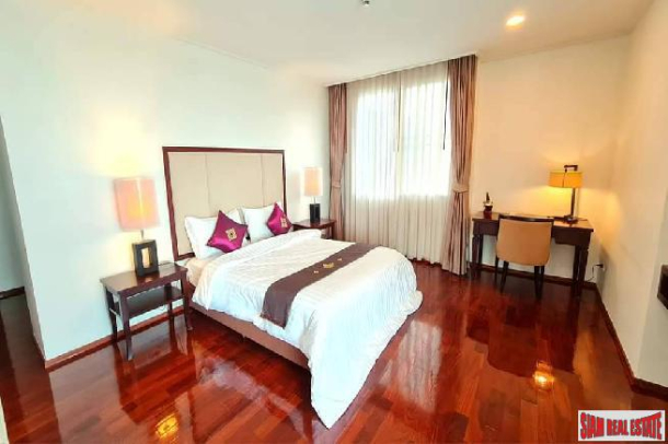 Piyathip Place Apartments | 3 Bedrooms and 3 Bathrooms for Rent in Phrom Phong Area of Bangkok-17