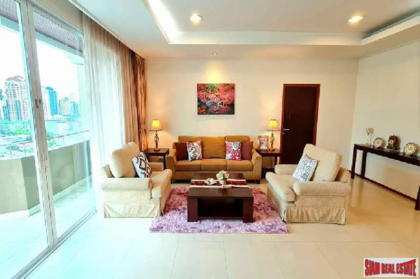 Piyathip Place Apartments | 3 Bedrooms and 3 Bathrooms for Rent in Phrom Phong Area of Bangkok-9