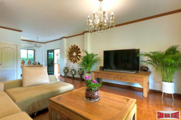 Attractive, Classic-style Residence With A Private Large Garden In A Peaceful Neighbourhood Close To Chiang Mai City.-11