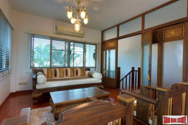 Attractive, Classic-style Residence With A Private Large Garden In A Peaceful Neighbourhood Close To Chiang Mai City.-15