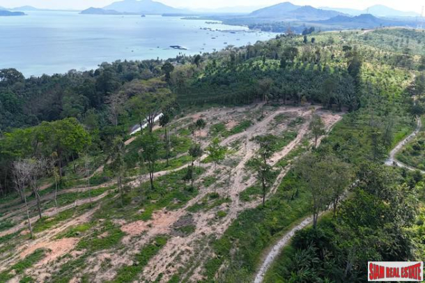 18.5 rai of rubber plantation land is for sale with fantastic sea views in Takua Thung, Phang Nga.-5
