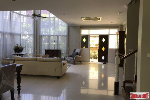 Private House in Sukhumvit Area | 4 Bedrooms and 4 Bathrooms, 300 Sq.M, Nana, Bangkok-6