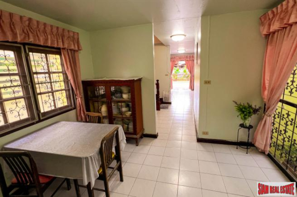 Charming 5 Bed House in a Gated Community 20 Minutes from Don Mueng International Airport-14