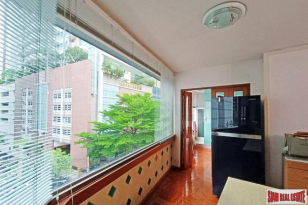 Premier Condominium | 400 sqm. Duplex with 4 Bedrooms, 6 Bathrooms, and 4 Parking Spaces, Prime Location near BTS Phrom Phong-11