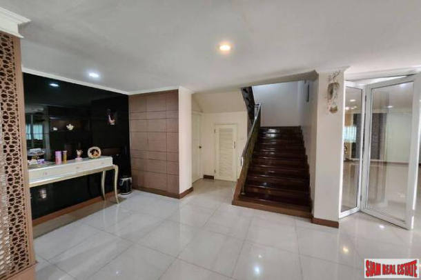 Detached House in Phrom Phong | 500 sqm., 5 Bedrooms, and 6 Bathrooms-10