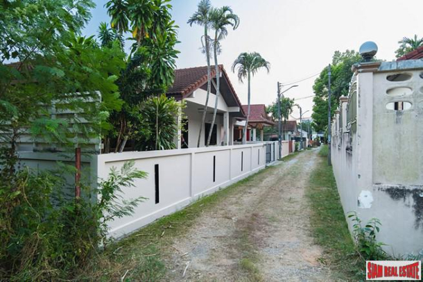 Spacious 4-Bedroom Villa in the Heart of Chalong, Mueang Phuket-25