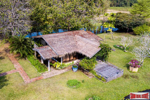 Beautiful Large Estate Property with Multiple Historical and Newly Built Villas in a Peaceful Location Surrounded by Hills and Rice Fields, Idea for Retreat or Boutique Resort-4