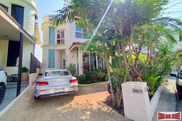 Saiyuan Medvillage // 2-Bed, 2-Bath House with Private Pool for Sale in Rawai, Phuket-2
