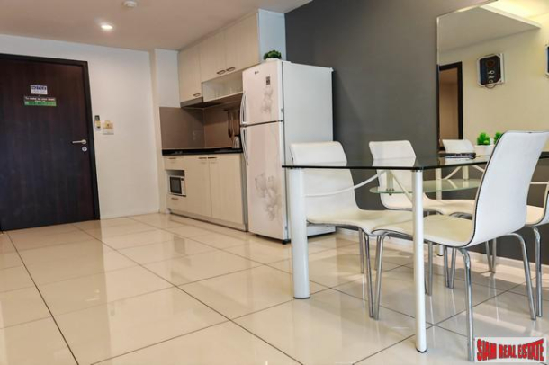 Chic Modern Living: 2-Bed, 2-Bath Condo Available for Rent in Rawai, Phuket-8