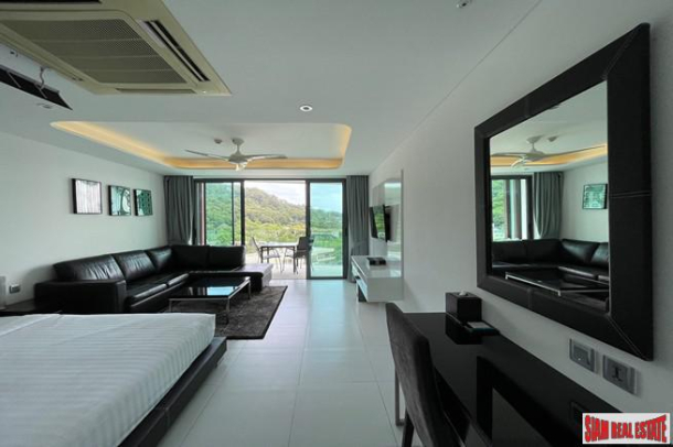 Serene Oasis: 1-Bed, 1-Bath Condo with Scenic Sea and Mountain Views for Sale in Patong, Phuket-10