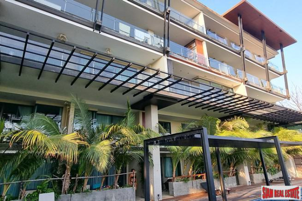 1-Bed, 2-Bath Condominium with Sea View and Lush Surroundings for Sale in Rawai, Phuket-5