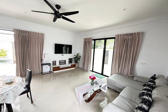 Private Tropical Retreat 3-Bedroom, 3-Bathroom Villa for Rent in Rawai-23