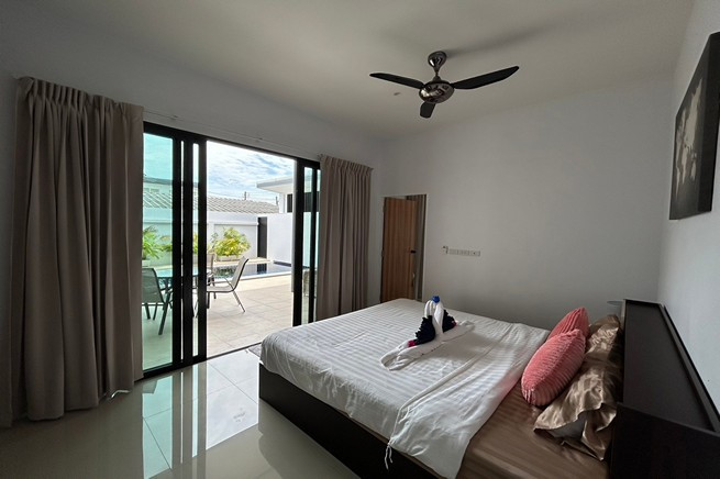 Private Tropical Retreat 3-Bedroom, 3-Bathroom Villa for Rent in Rawai-18