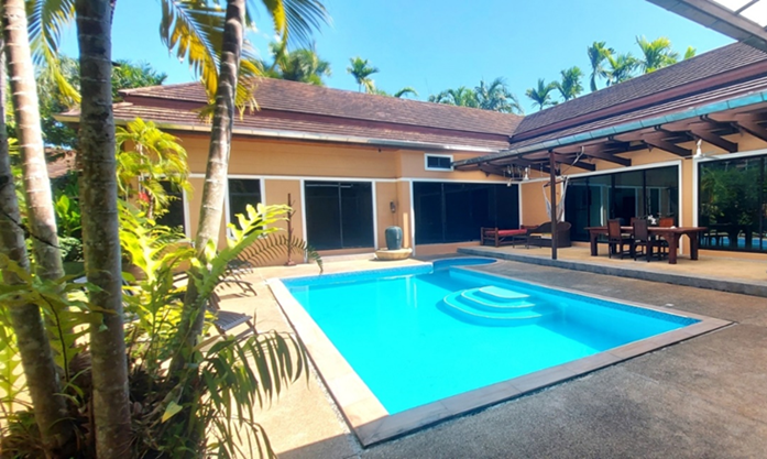 Spacious 4-bedroom private pool villa in Chalong Estate-2