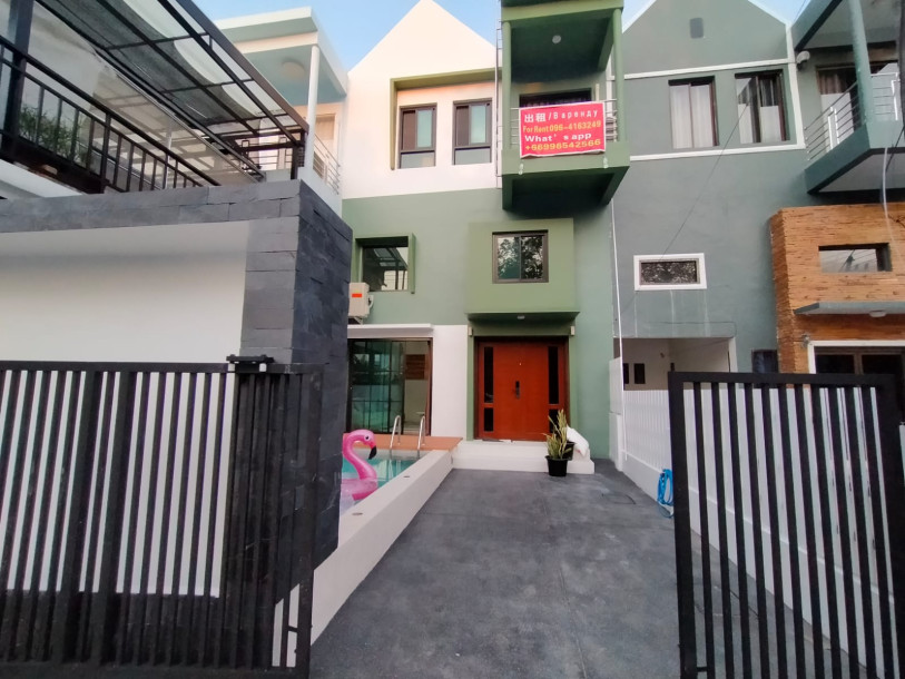 Private pool access Cozy House Three Bedroom Three Bathroom in Chalong-1