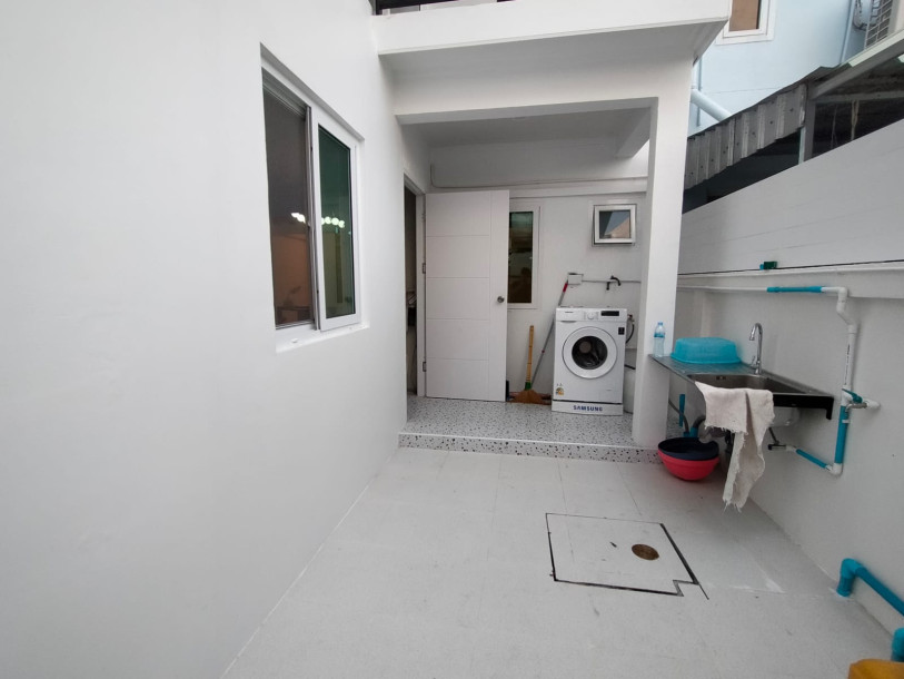 Private pool access Cozy House Three Bedroom Three Bathroom in Chalong-21
