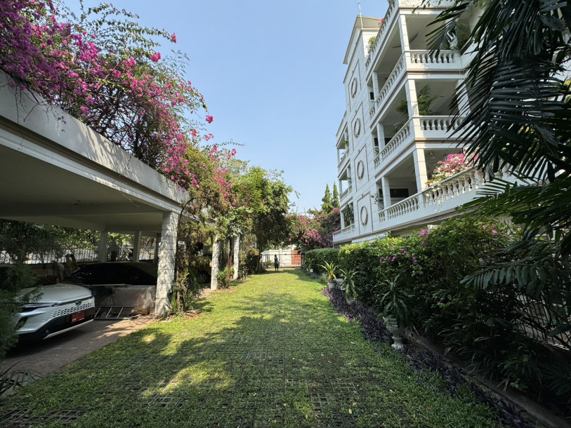 Navin Mansion | Boutique Apartment Block of only 8 Units in Tropical Grounds at Yan Nawa - Pets Allowed-2